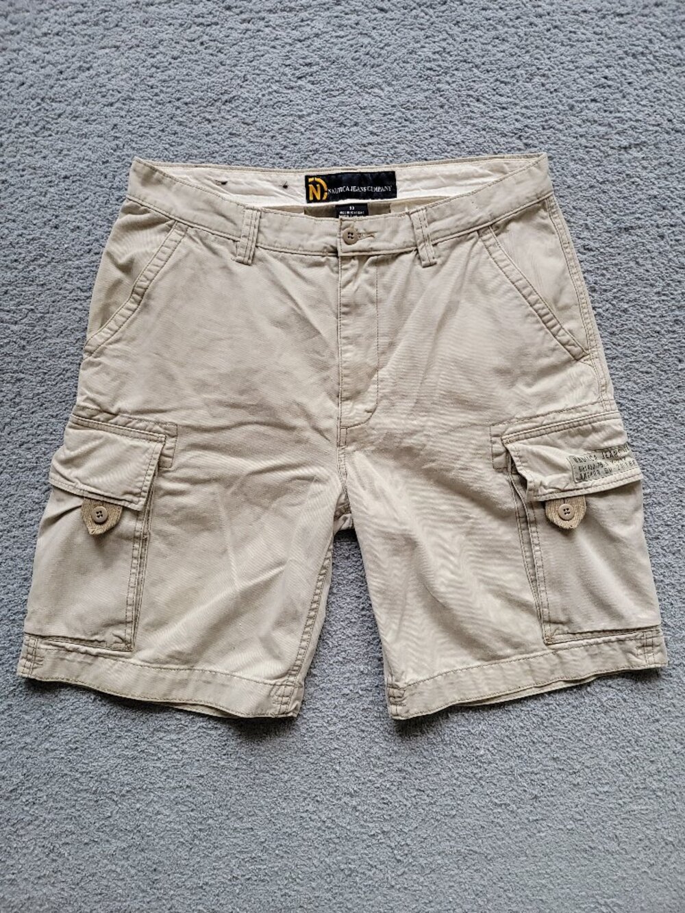Vintage Y2K Made in Hong Kong Nautica Jeans Co. Khaki Beige Cargo Shorts Mens 33